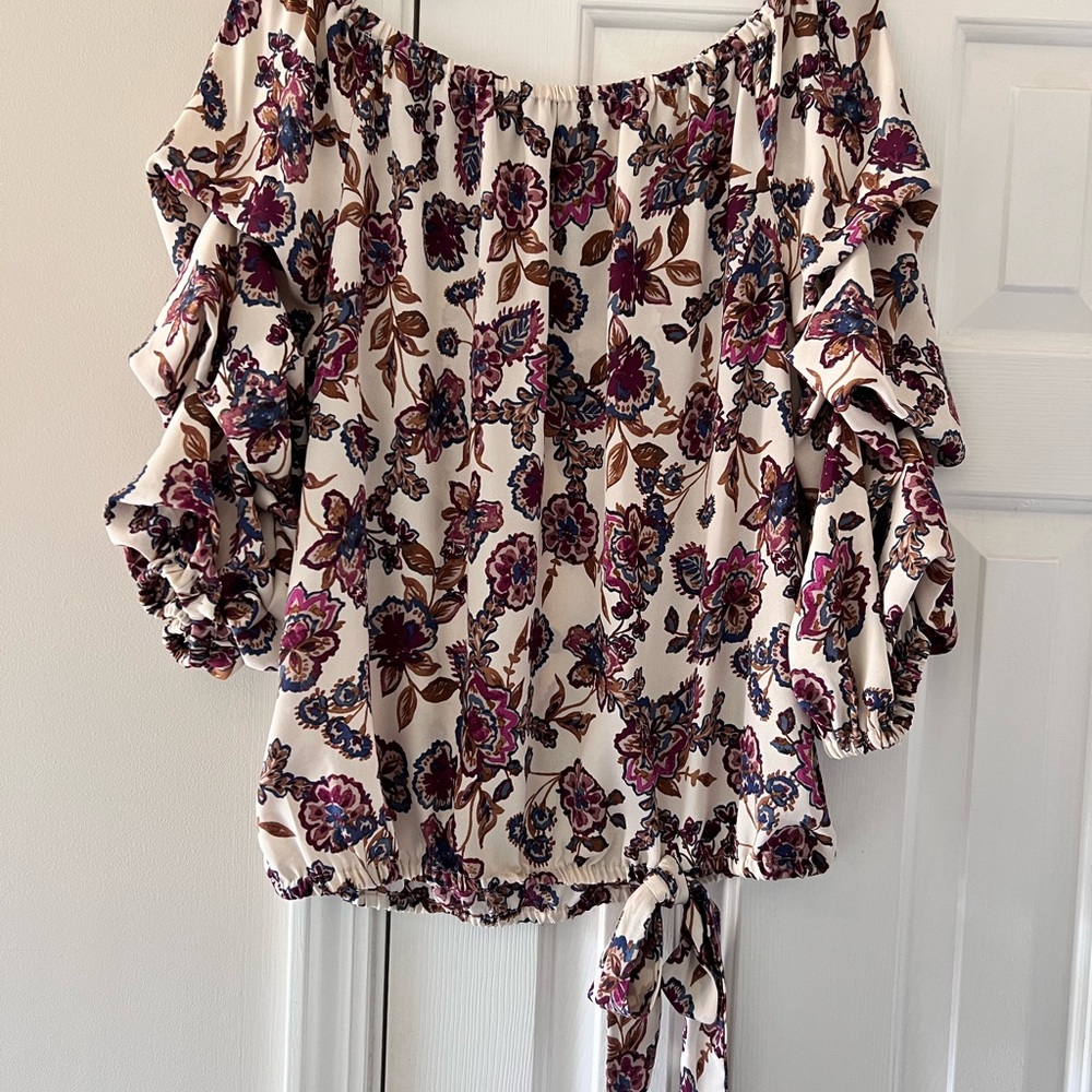 Floral Off-Shoulder Ruffle Top